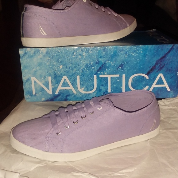 lilac colored shoes